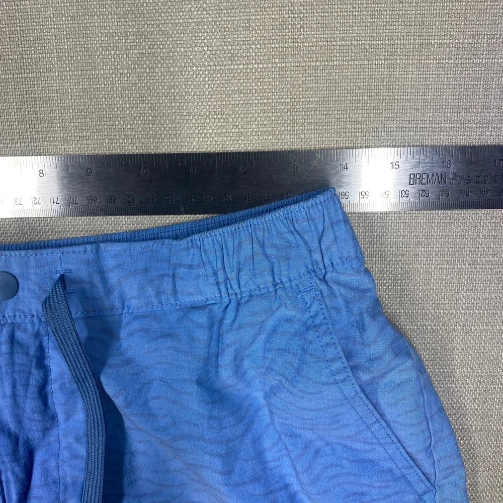 Chubbies Men Everywhere Blue Wave Print Swim Trunks Mesh Lined Shorts Size Small
